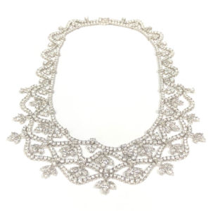 NL01517 - 18-Karat White Gold Diamond Necklace