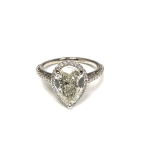 R03224-Platinum Diamond Ring